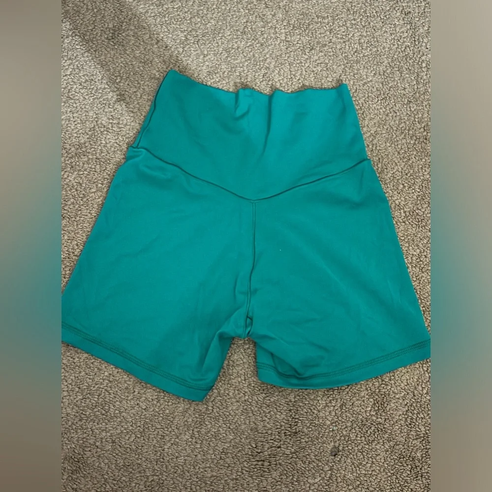 Aerie offline green shorts size S - Picture 3 of 3